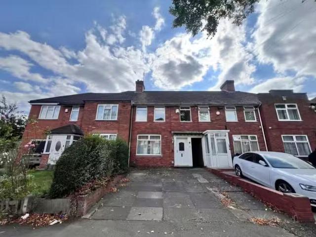 3 bedroom terraced house for rent in Lakey Lane, Birmingham, B28