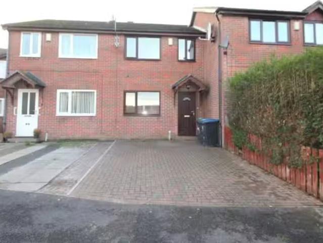 3 bedroom terraced house for rent in Leeholme Court, Annfield.