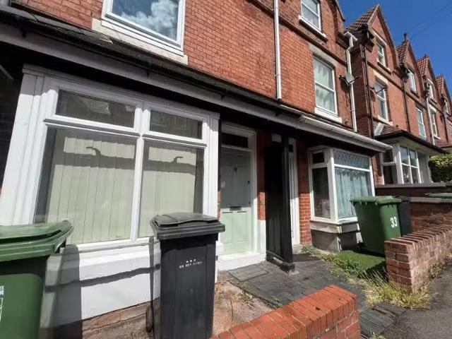 3 bedroom terraced house for rent in Melen Street, Redditch, B97