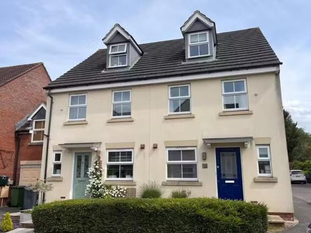 3 bedroom terraced house for rent in Millards Close, Hilperton.