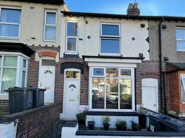 3 bedroom terraced house for rent in Minstead Road, Birmingham.