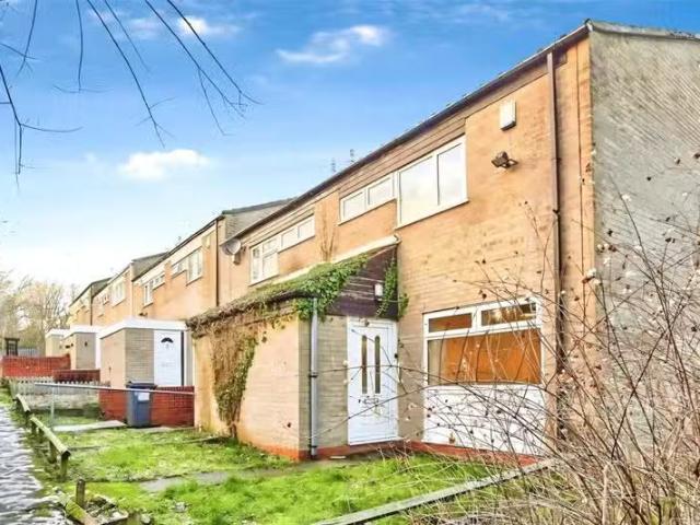 3 bedroom terraced house for rent in Muirfield Gardens, B38