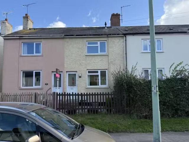 3 bedroom terraced house for rent in New Cheveley Road, Newmar.