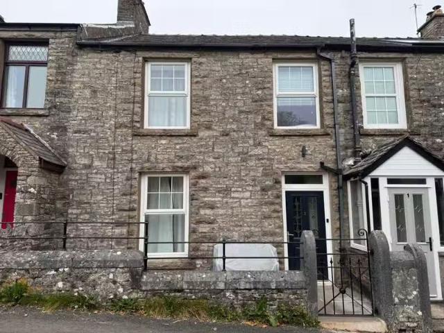 3 bedroom terraced house for rent in Newbiggin On Lune, Kirkby.