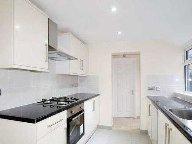 3 bedroom terraced house for rent in Sutton Court Road London E13