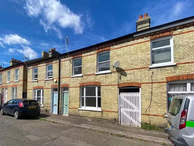 3 bedroom terraced house for rent in Suez Road, Cambridge, CB1