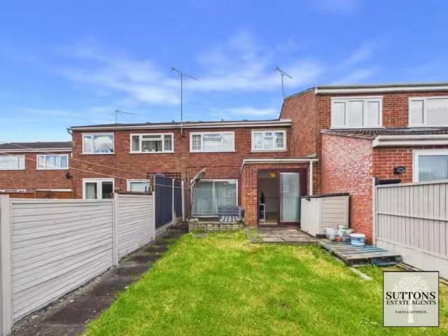 3 bedroom terraced house for rent in Swanage Green, Walsgrave.
