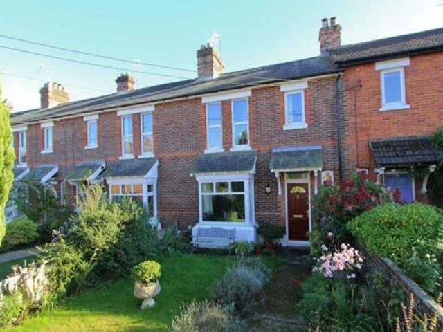 3 Bedroom Terraced House For Rent In Petersfield, Hampshire
