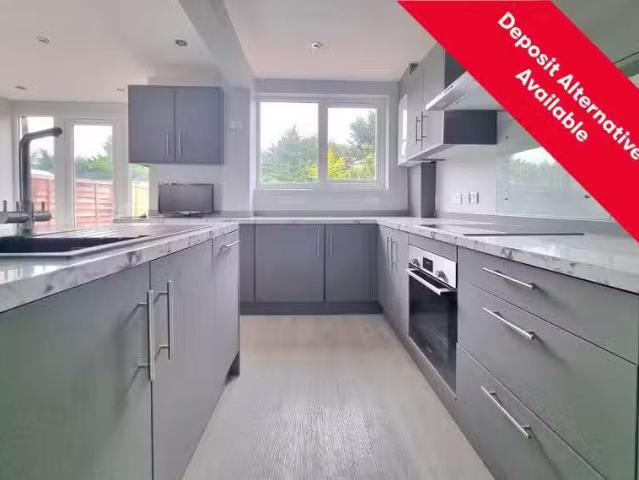 3 bedroom terraced house for rent in Rutland Way, Orpington, K.