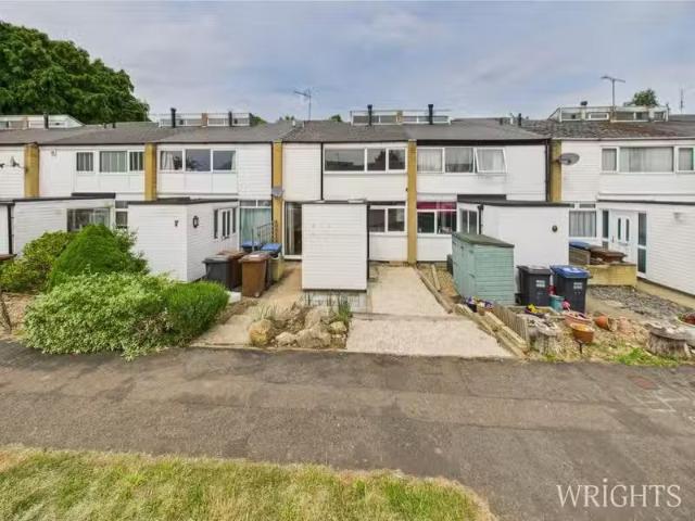 3 bedroom terraced house for rent in Westly Wood, Welwyn Garde.