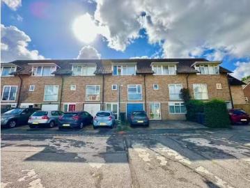 3 bedroom terraced house for rent in The Lowlands, Hailsham, E.
