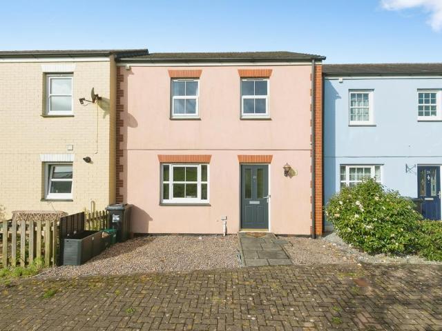 3 bedroom terraced house for sale