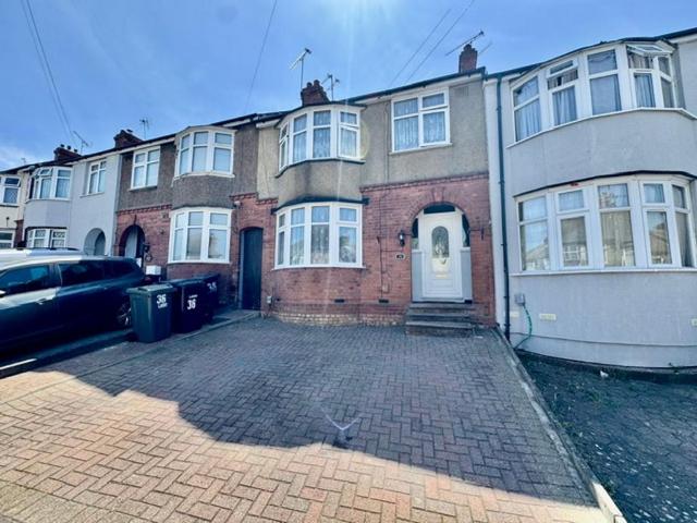 3 bedroom terraced house for sale