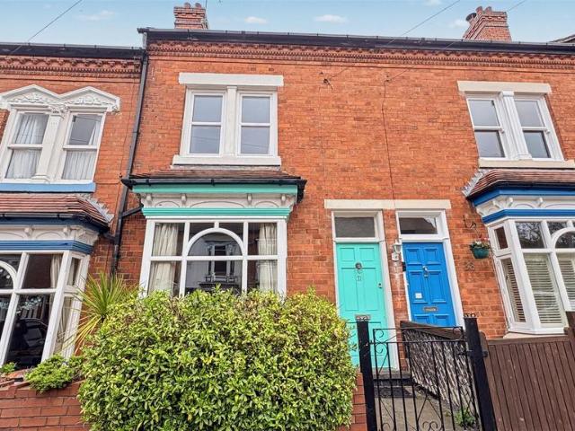 3 bedroom terraced house for sale