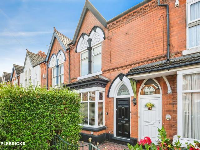 3 bedroom terraced house for sale