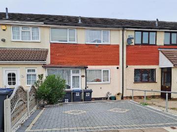 3 bedroom terraced house for sale