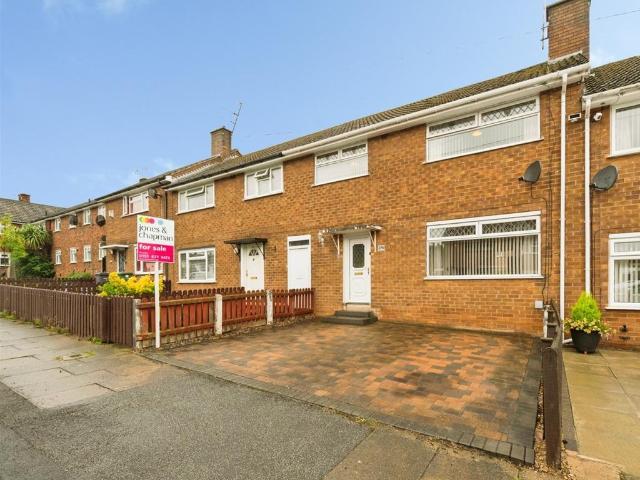 3 bedroom terraced house for sale