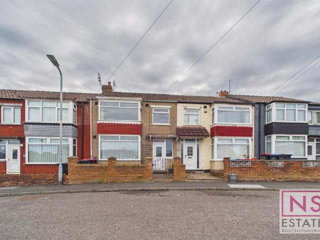 3 bedroom terraced house for sale