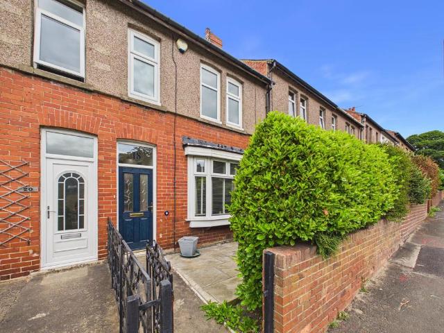 3 bedroom terraced house for sale