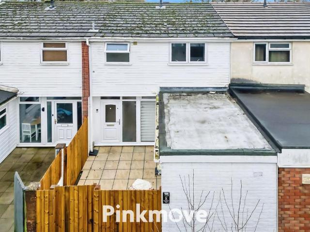 3 bedroom terraced house for sale