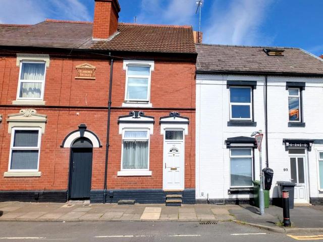 3 bedroom terraced house for sale