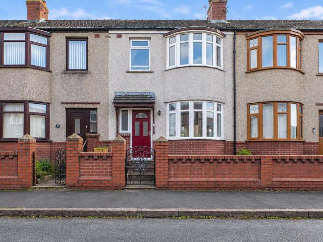 3 bedroom terraced house for sale