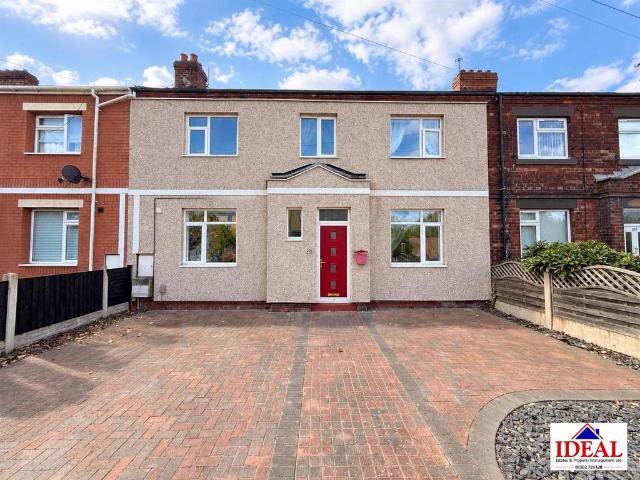 3 bedroom terraced house for sale