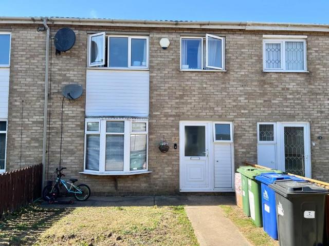 3 bedroom terraced house for sale