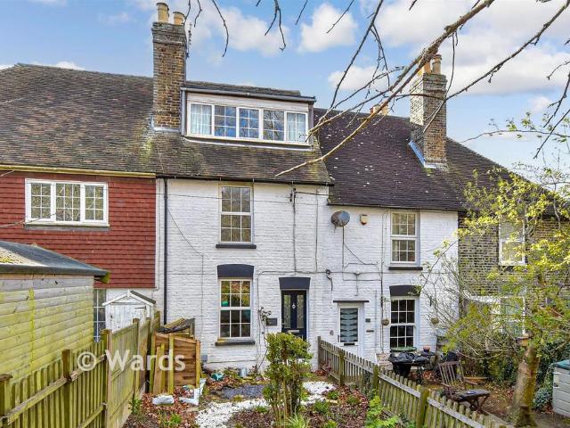 3 bedroom terraced house for sale