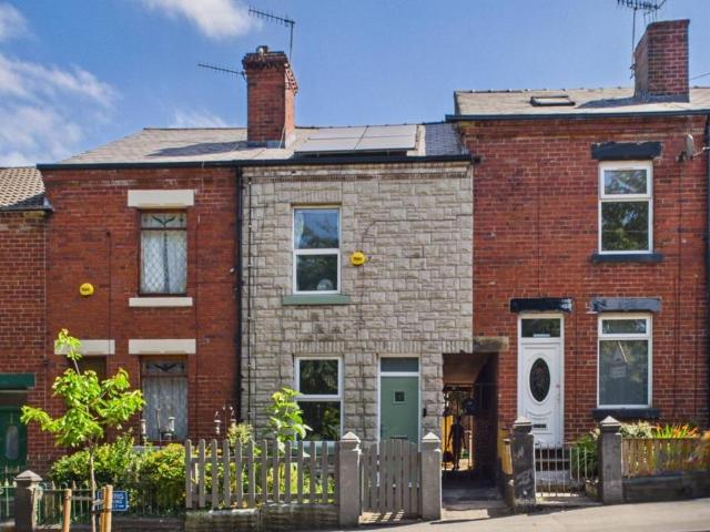 3 bedroom terraced house for sale