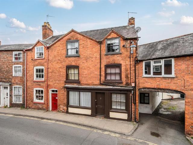 3 bedroom terraced house for sale