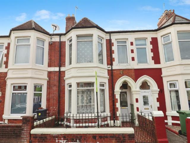 3 bedroom terraced house for sale