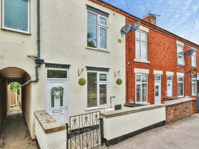 3 bedroom terraced house for sale