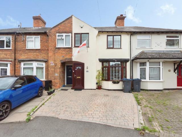 3 bedroom terraced house for sale