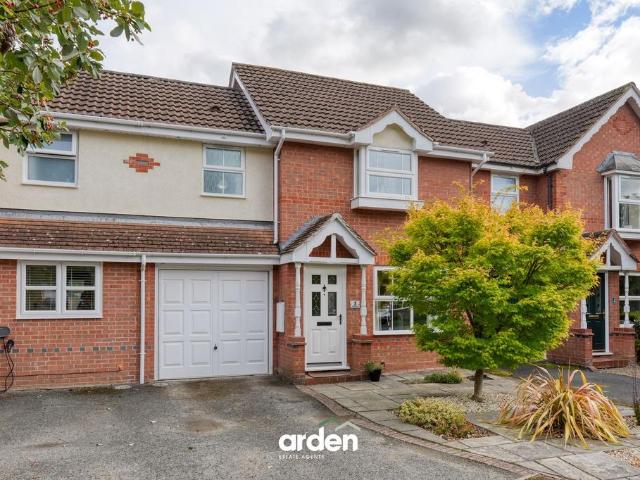 3 bedroom terraced house for sale