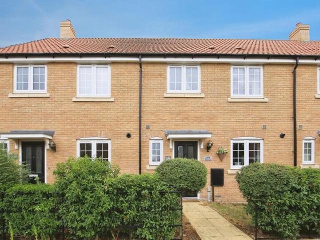 3 bedroom terraced house for sale