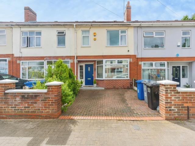 3 bedroom terraced house for sale