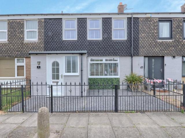 3 bedroom terraced house for sale