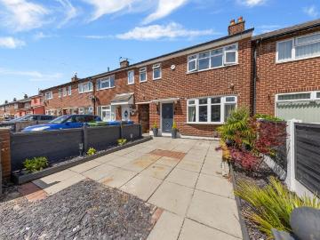 3 bedroom terraced house for sale