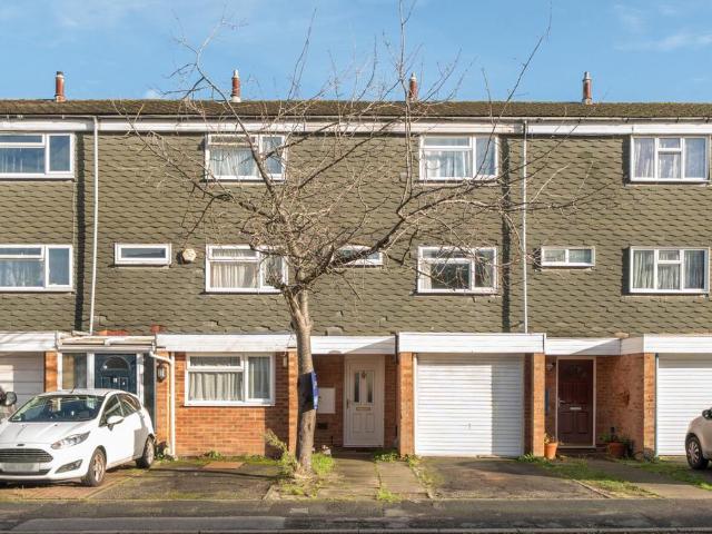 3 bedroom terraced house for sale