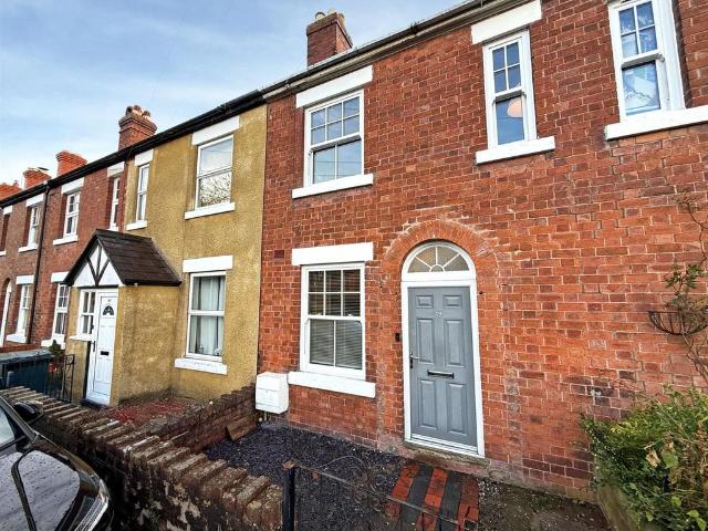 3 bedroom terraced house for sale