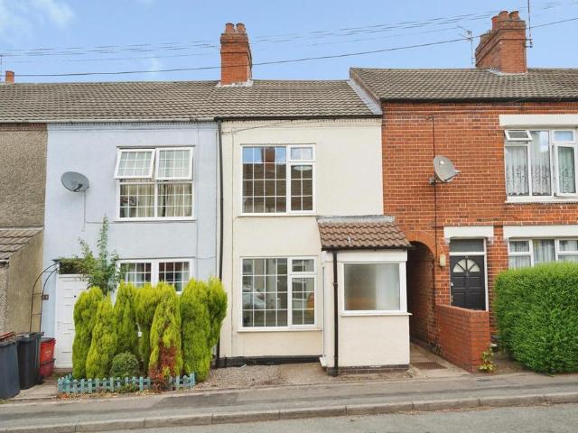 3 bedroom terraced house for sale