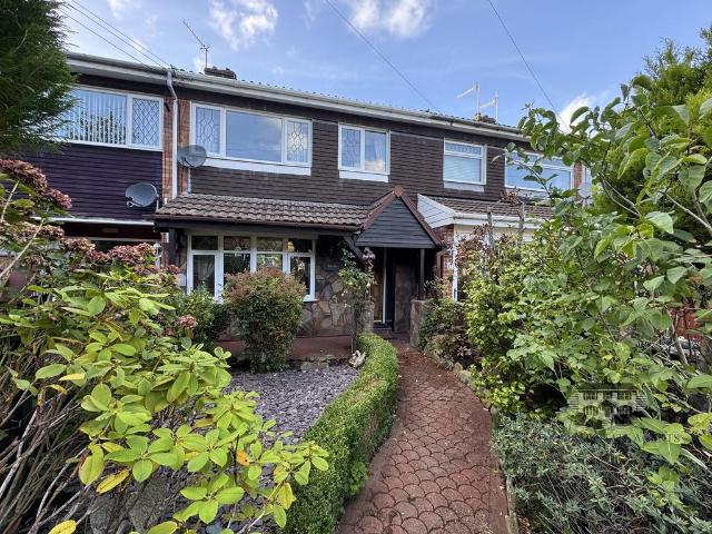 3 bedroom terraced house for sale