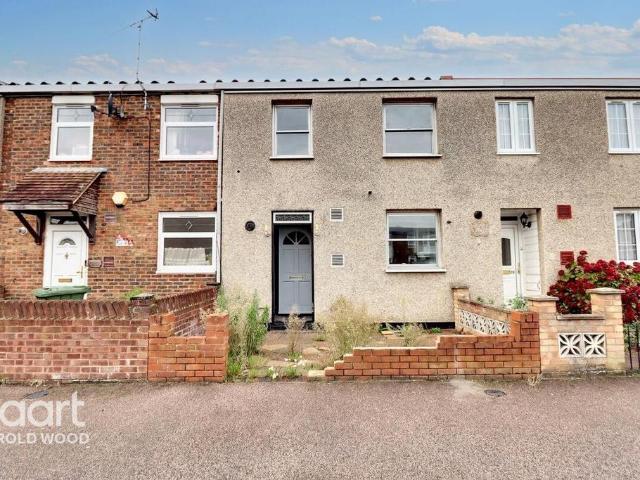 3 bedroom terraced house for sale