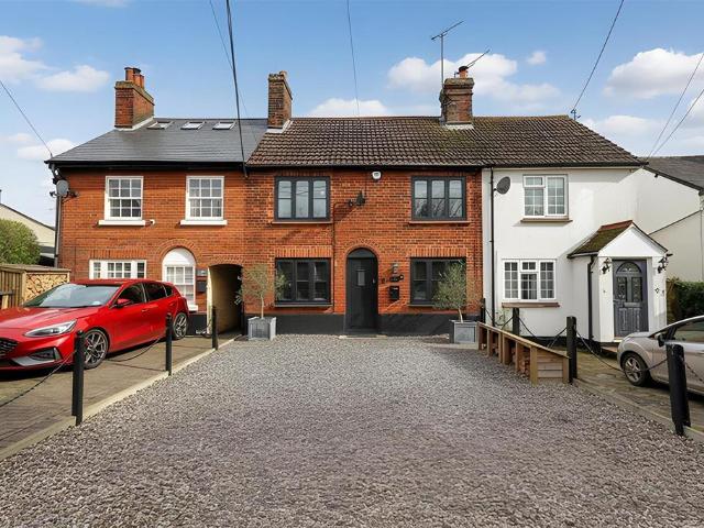 3 bedroom terraced house for sale