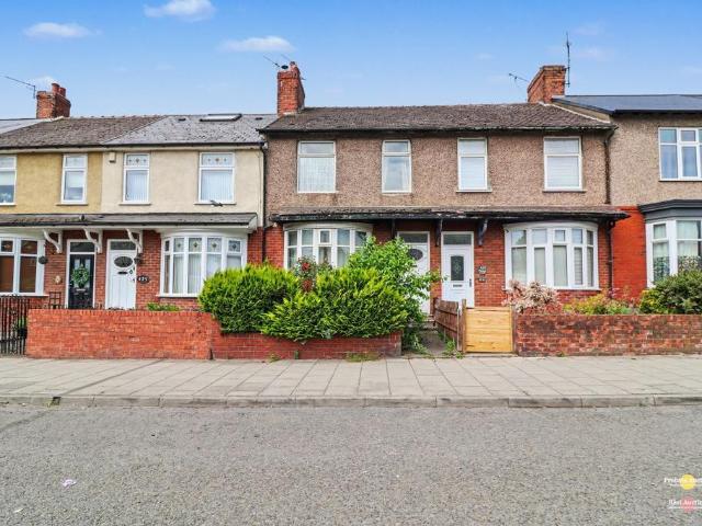 3 bedroom terraced house for sale