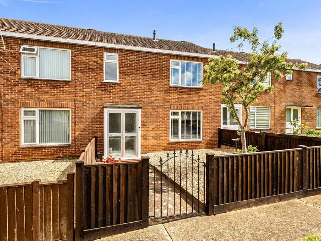 3 bedroom terraced house for sale
