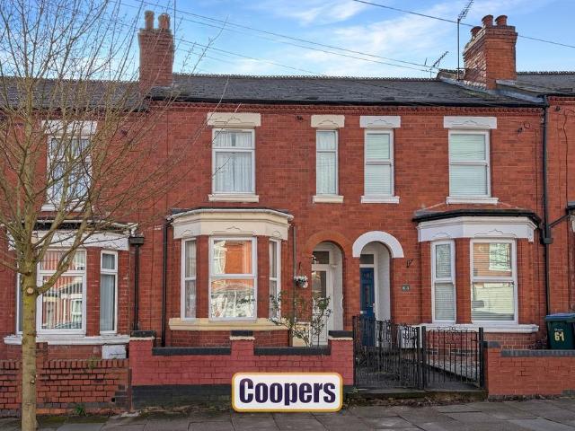 3 bedroom terraced house for sale
