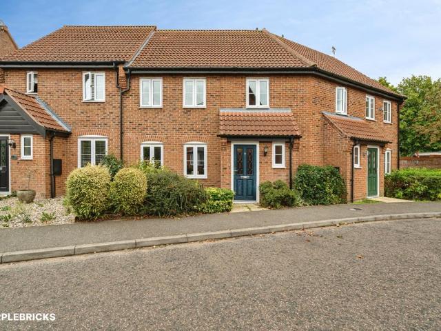 3 bedroom terraced house for sale