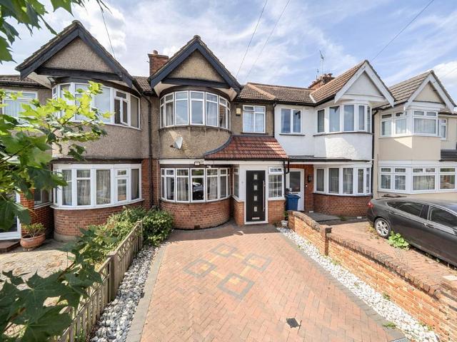 3 bedroom terraced house for sale